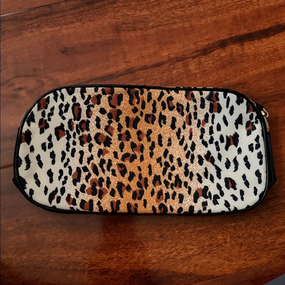 LANCÔME Leopard Print Cosmetic Bag (New)